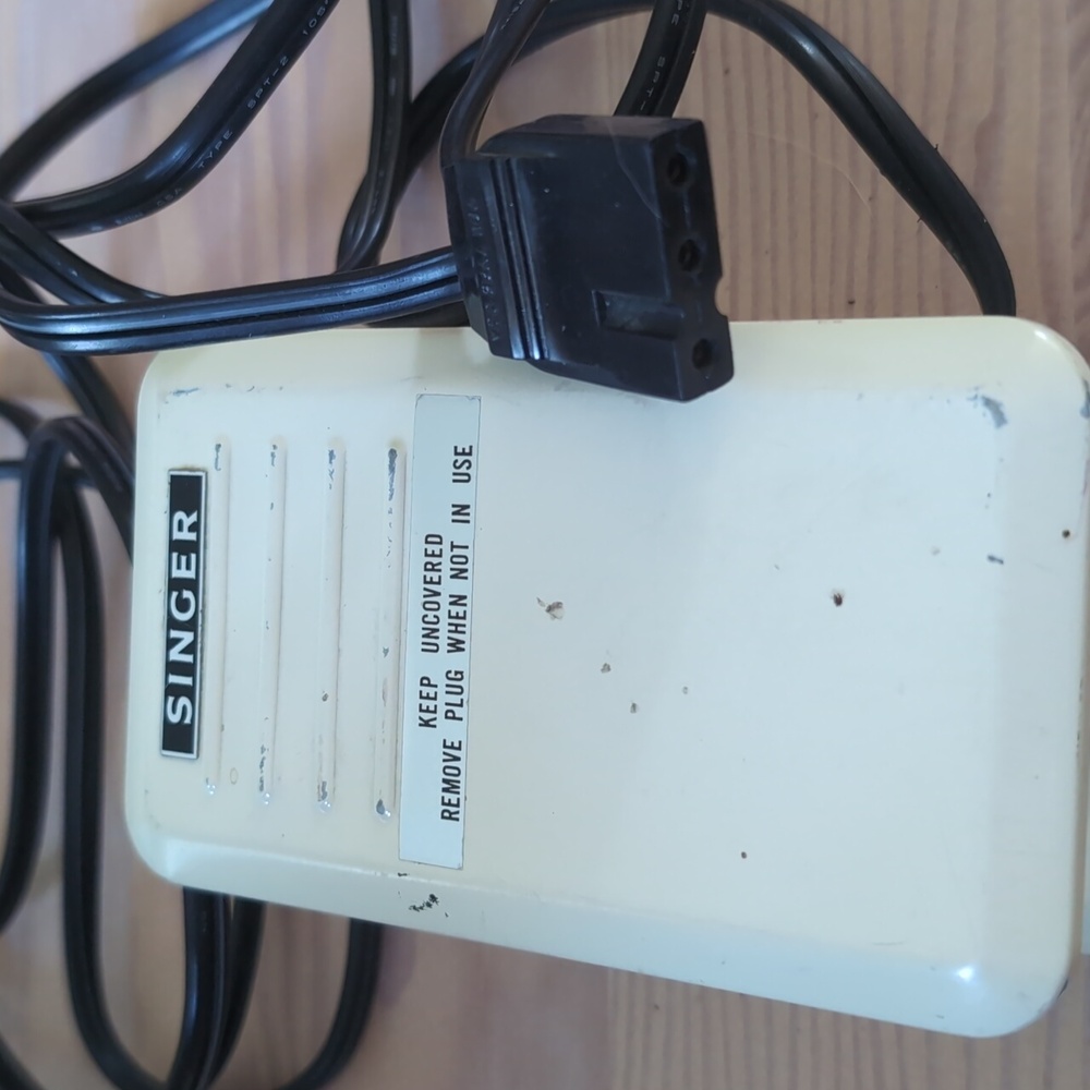 Singer Sewing Machine Foot Pedal - Picture 2 of 6